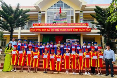 LỄ RA TRƯỜNG CHO HỌC SINH LỚP 5 NIÊN KHÓA 2020-2025 VÀ TRI ÂN THẦY CÔ GIÁO.